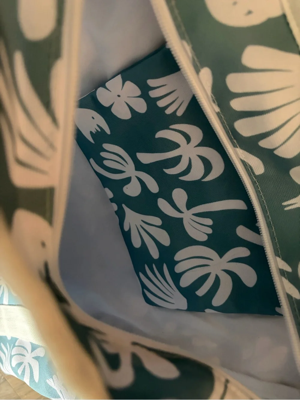 Seaesta Surf Blue & White Tropical Print Tote